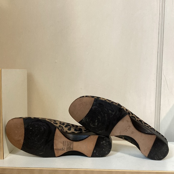 Taryn Rose Cheetah Print Slides - Picture 7 of 9